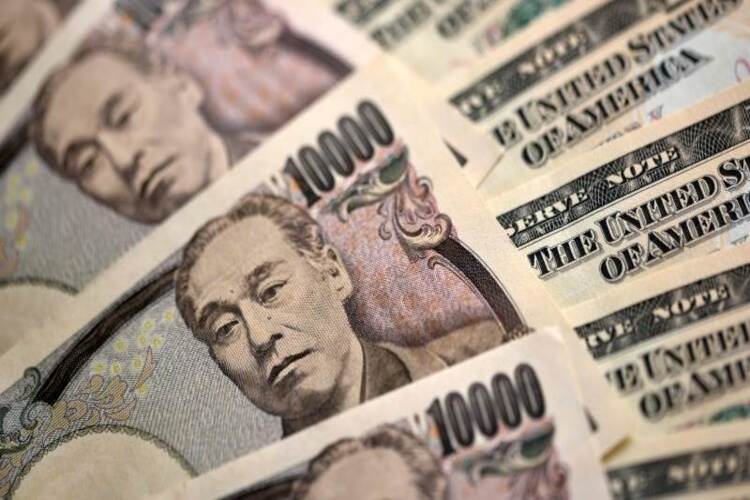 เยนญี่ปุ่นแตะระดับต่ำสุดในรอบ 32 ปีเมื่อเทียบกับดอลลาร์สหรัฐ